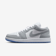 Buty sportowe damskie Nike Air Jordan 1 Low DC0774-105